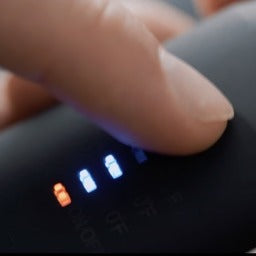 Press the same button to choose your preferred heat setting, up to 200°C.